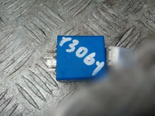  Реле стеклоочистителей (дворников) Citroen Xantia Арт 13061, вид 4