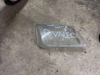  Стекло фары правой Suzuki Swift 2 Арт 57556570, вид 1