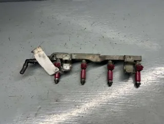 Z601-13-150A,BP4W-13-250 Топливная рампа  Mazda 3 BK 1.6л i 16V Арт 80867819, вид 1