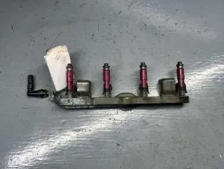 Z601-13-150A,BP4W-13-250 Топливная рампа  Mazda 3 BK 1.6л i 16V Арт 80867819, вид 4