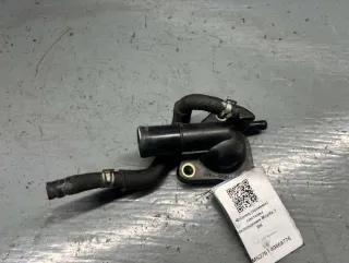 ZJ01-15-179 Фланец (тройник) системы охлаждения Mazda 3 BK Арт 80868776, вид 1