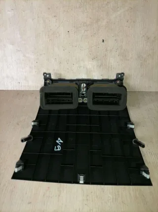 B32H-55311, BP4K-55311 Дефлектор обдува салона Mazda 3 BK Арт 81256056, вид 2