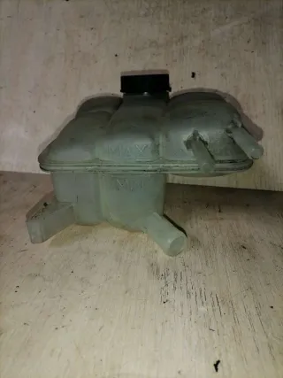  Расширительный бачок Mazda 3 BK Арт 81256059, вид 4