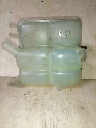  Расширительный бачок Mazda 3 BK Арт 81256059, вид 3