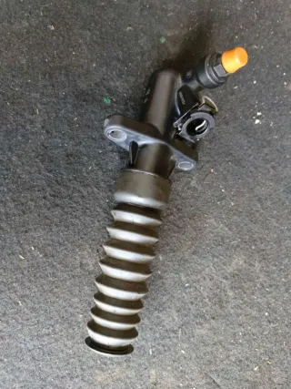 9809468580. 9812976180 Цилиндр сцепления рабочий Citroen C4 Cactus 1.2л Арт 81444707