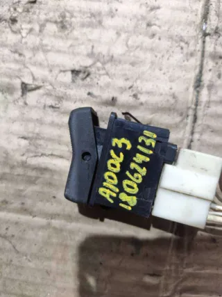  Кнопка подогрева заднего стекла Audi 100 C3 Арт 81627472, вид 4