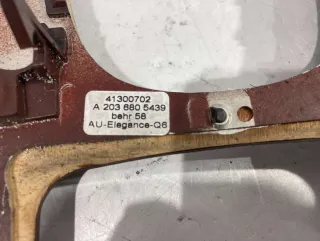 A2036805439 Консоль салона (кулисная часть) Mercedes C W203 Арт 3121793720, вид 4