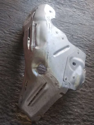 98187Z01 Защита (экран) выпускного коллектора Citroen DS7 Crossback 1.6л THP Арт 81780220, вид 1