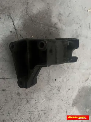 9632011910 Кронштейн (крепление) Citroen Xsara Арт 81800840, вид 4