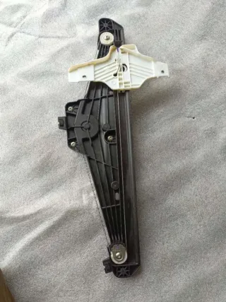 9840158580 Стеклоподъемник правый задний Citroen C5 Aircross Арт 81981989, вид 2