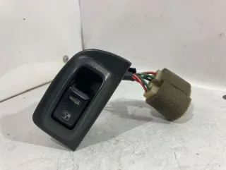  Кнопка стеклоподъемника заднего правого  Kia Clarus Арт 321182254, вид 1