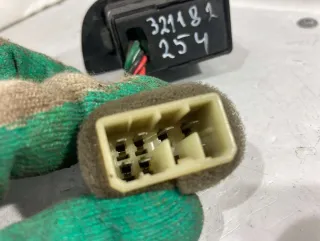  Кнопка стеклоподъемника заднего правого  Kia Clarus Арт 321182254, вид 4