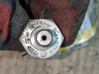 06a919081f Датчик давления масла Volkswagen Jetta 6 2.0л Арт 82014560, вид 3