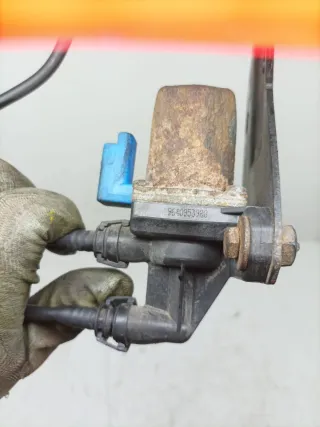 9640953980 Кран отопителя (печки) Citroen C5 1 Арт 70943, вид 2