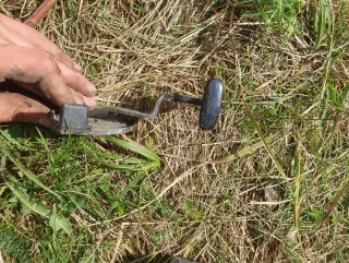  Кнопка открытия капота Audi 100 C3 Арт G013-12, вид 3