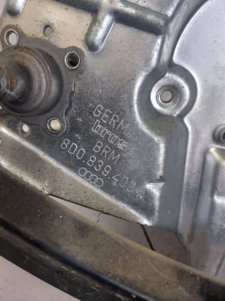 8D0839400A Стеклоподъемник правый задний Audi A4 B5 Арт 003872, вид 4