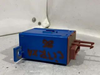 9610957880 Реле (прочее) Citroen Xantia Арт 3211861000, вид 3