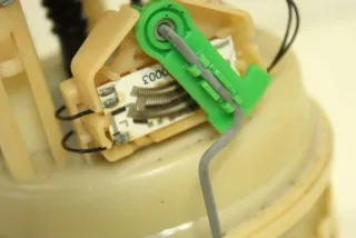 9632672080 Колба в бак Citroen C5 1 1.8л i Арт 82990951, вид 3