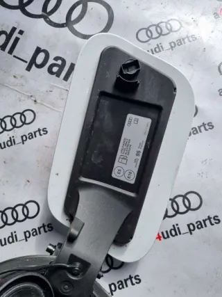 8Y4809906, 8W0010508M, 8V0862159A Лючок бензобака белый Audi A3 8Y Арт 83094292, вид 4