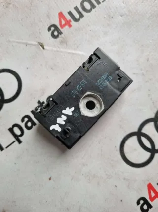 8T8035570 Усилитель антенны Audi A3 8V Арт 83413870, вид 1