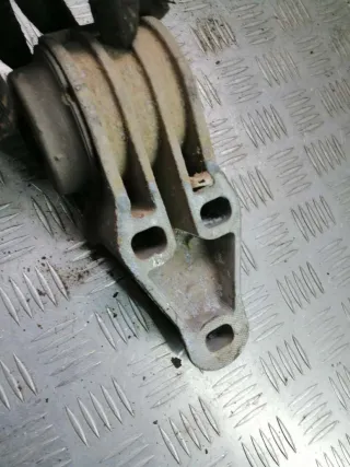 8E0501521G,8E0501522G Кронштейн крепления балки подвески Audi A6 C5 (S6,RS6) Арт 84008160, вид 13