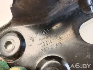 7E0614711A Крепление блока ABS Volkswagen Transporter T5 restailing Арт 84474967, вид 4