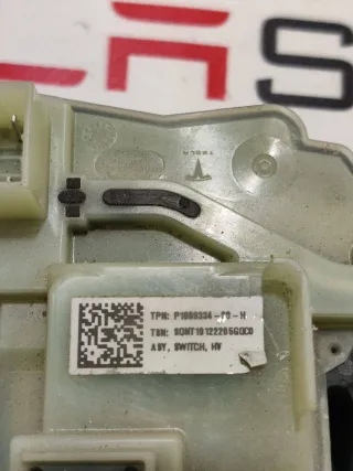 1089334-00-J,1496221-01-A,1500620-01-A контактор высоковольтной батареи Tesla model 3 Арт 99456723, вид 2