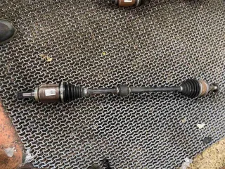  Полуось передняя правая (приводной вал, шрус) Buick Encore GX Арт 84570573