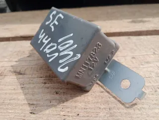 MN117823 Блок управления гидроподвеской Mitsubishi Pajero 3 Арт 2401EVD, вид 2