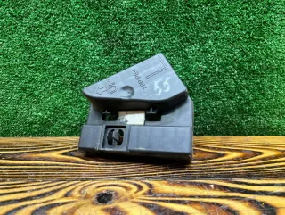 6773205010 Кронштейн крепления дверной карты Toyota Avensis 2 Арт 85094912, вид 1