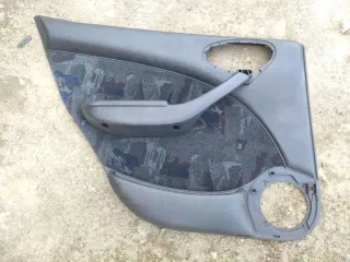  Обшивка двери задней левой (дверная карта) Citroen Xsara Арт 85107920, вид 1