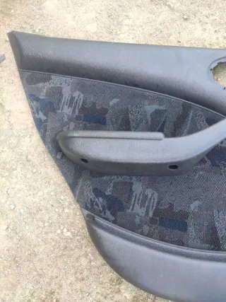  Обшивка двери задней левой (дверная карта) Citroen Xsara Арт 85107920, вид 3