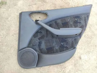  Обшивка двери задней правой (дверная карта) Citroen Xsara Арт 85107922, вид 1