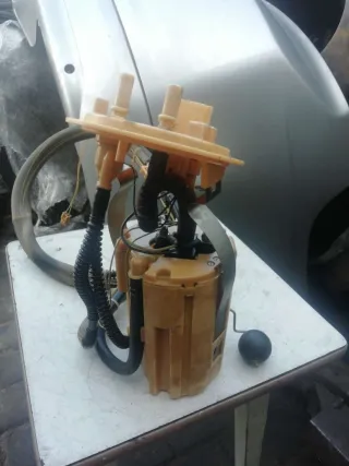 30792518, 31305186, 30671066, 30792039, 0580303065 Топливный насос низкого давления Volvo S80 1 2.4л Арт 0182, вид 3