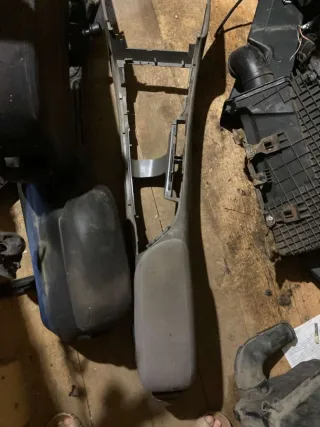  Консоль салона (кулисная часть) Ford Mondeo 2 Арт 85299837, вид 1