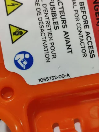 1065732-00-A Крышка высоковольтной батареи Tesla model X Арт 99457230, вид 2