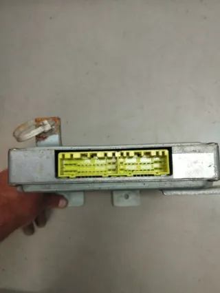 B3C918881C Блок управления двигателем Mazda 121 2 1.3л Арт 031549, вид 2