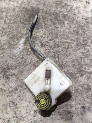  Бачок тормозной жидкости Citroen Xsara Picasso Арт 85400032, вид 1