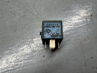 6136-1388911,V23134-E59-X107 Реле (прочие) BMW Z4 E85/E86 Арт 85451171, вид 1