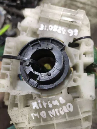  Кронштейн подрулевых переключателей Mitsubishi Montero 3 Арт 85658301, вид 5