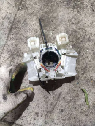  Кронштейн подрулевых переключателей Mitsubishi Montero 3 Арт 85658301, вид 2