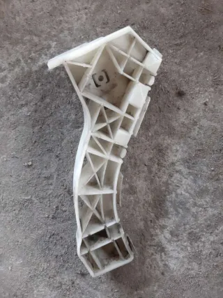 BN8V500UI Кронштейн крепления бампера переднего Mazda 3 BK Арт 85989176, вид 2