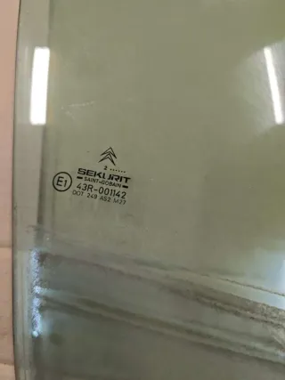  Стекло двери передней правой Citroen Xsara Picasso Арт 85991201, вид 5