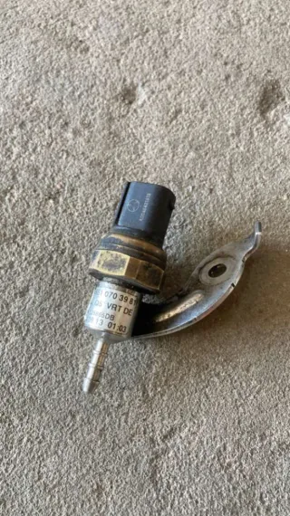 A0045421618,0045421618 Датчик давления топлива Mercedes Sprinter W906 2.2л Арт 19640287-2, вид 1