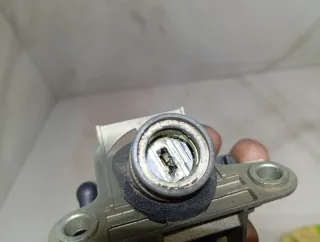  Замок крышки багажника Audi A4 B5 Арт 86100384, вид 3