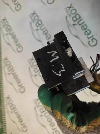  Переключатель поворотов подрулевой Mazda 3 BK Арт 72391, вид 3