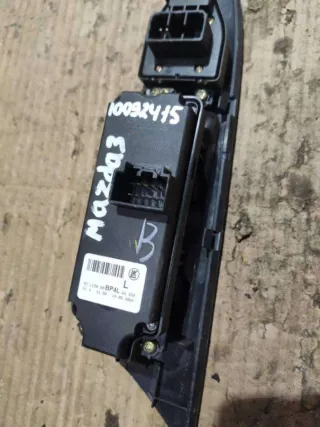  Блок управления стеклоподъемниками Mazda 3 BK Арт 86569037, вид 4