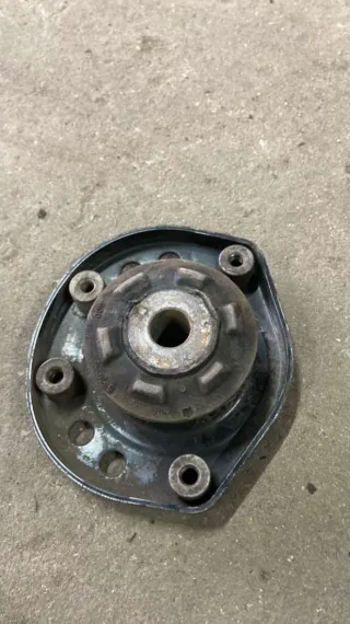 A9063230520,9063230520 Опора амортизатора нижняя (чашка) Mercedes Sprinter W906 Арт 86612029, вид 1