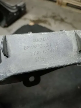  Кронштейн крепления бампера переднего Mazda 3 BK Арт 86717607, вид 2