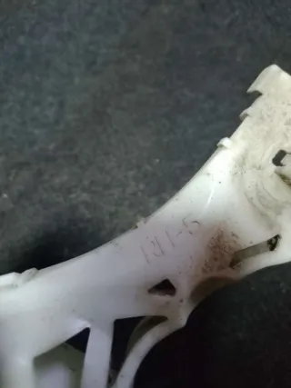  Кронштейн крепления бампера переднего Mazda 3 BK Арт 86717867, вид 3